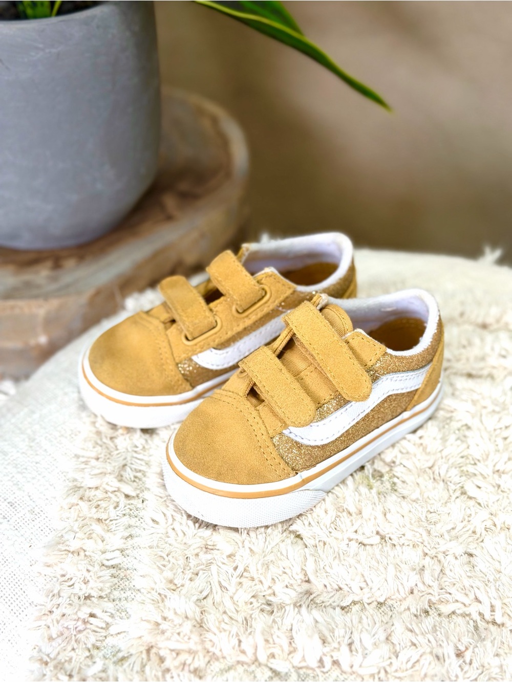 Vans Old Skool V Toddler Glitter Gold Yellow Size 6